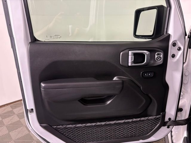 Certified Used 2024 White Jeep Rubicon image 22