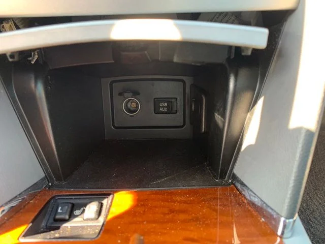 Used 2010 Black Toyota XLE image 36
