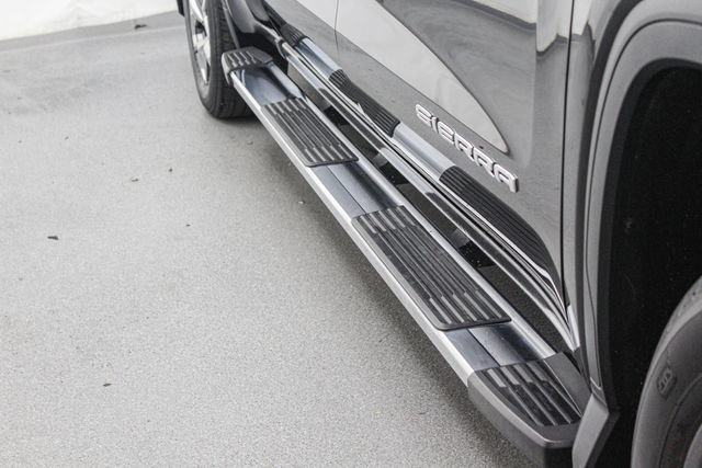 2024 GMC Sierra 1500 SLT - Photo 30