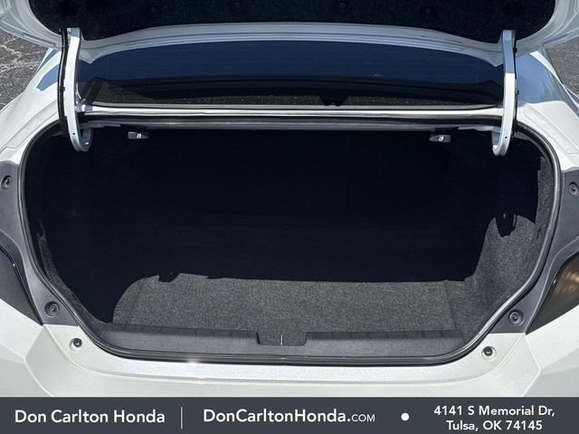 Used 2020 Platinum White Pearl Honda Si image 16