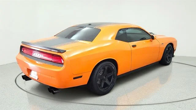 Used 2014 Orange Dodge R/T Shaker image 13