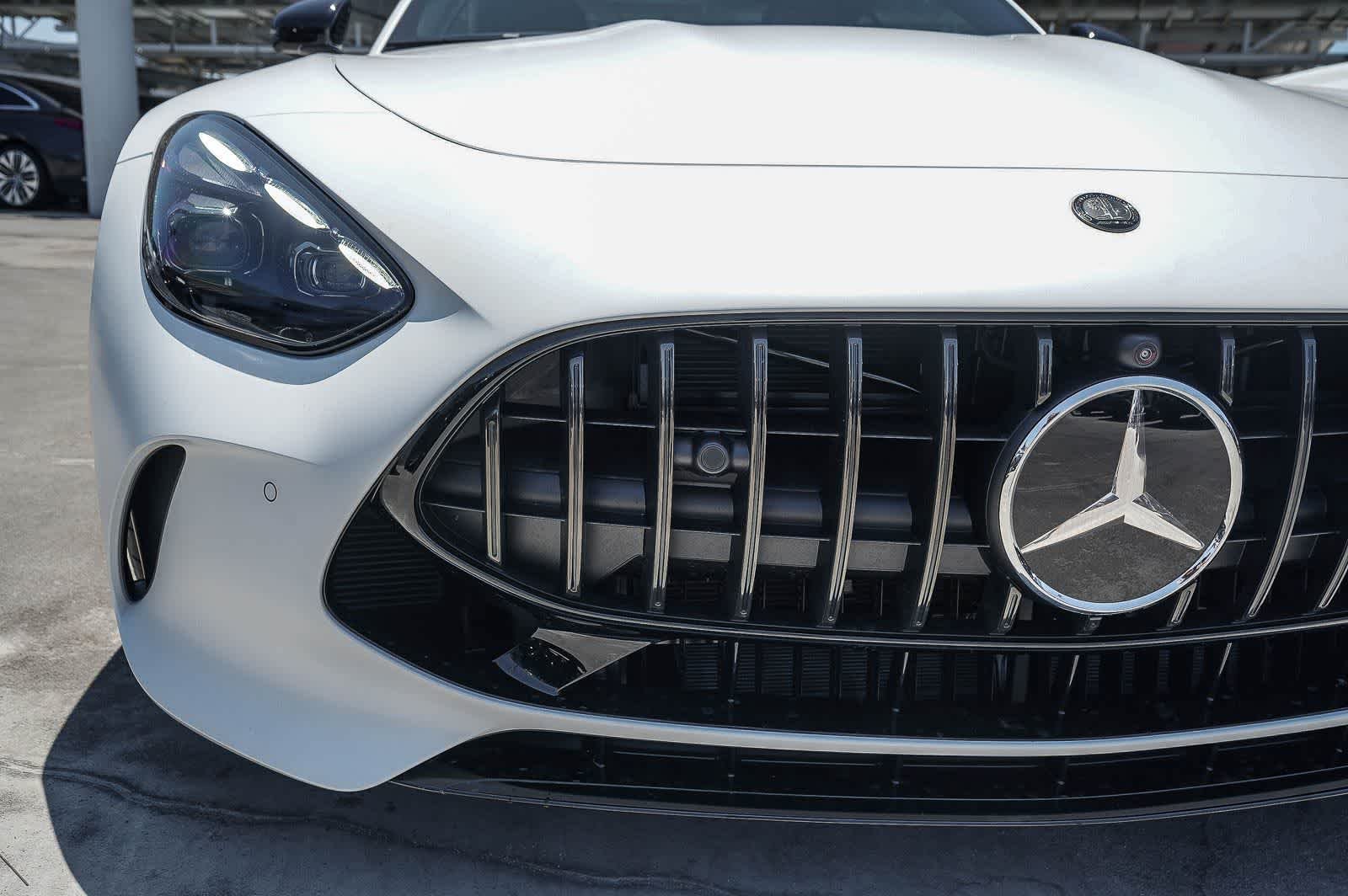 New 2026 MANUFAKTUR Moonlight White Magno Mercedes-Benz AMG® GT 55 image 11