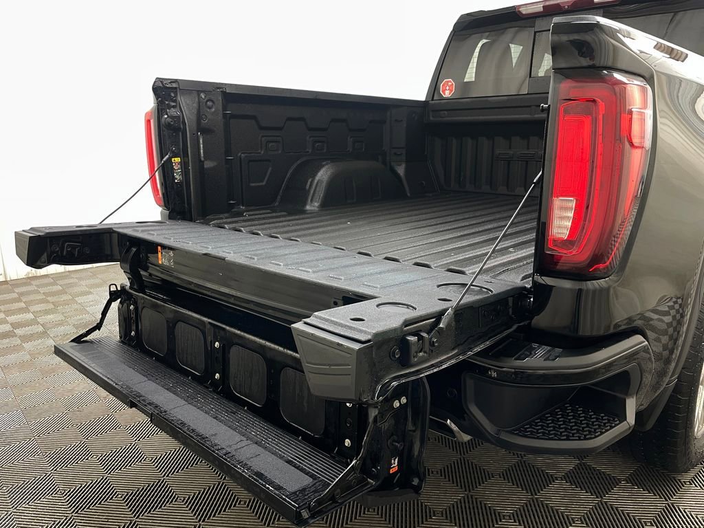 Used 2022 Onyx Black GMC Denali image 51