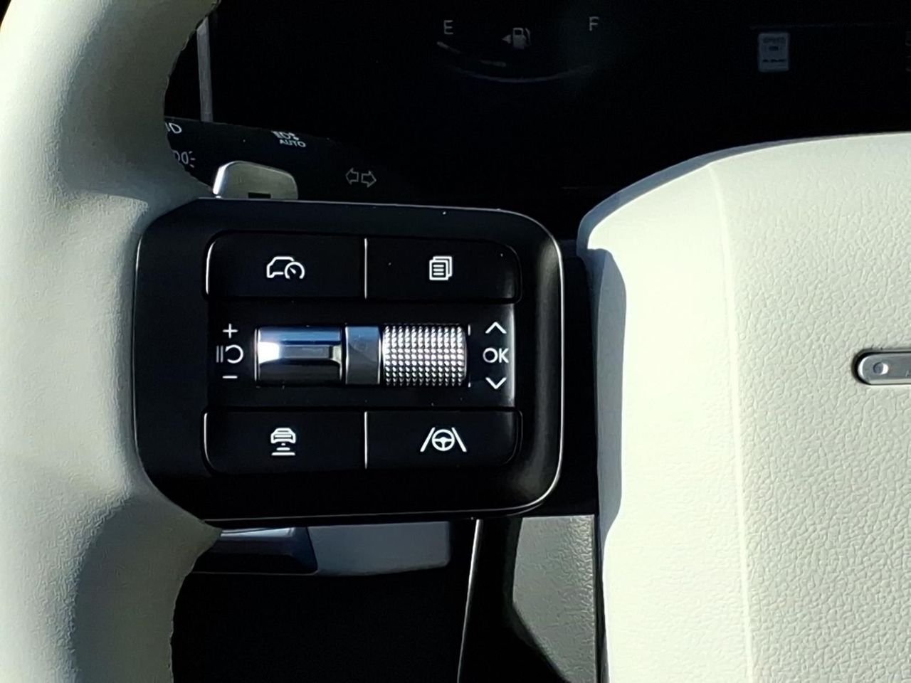 New 2026 Hampton Gray Hyundai SE FWD image 20