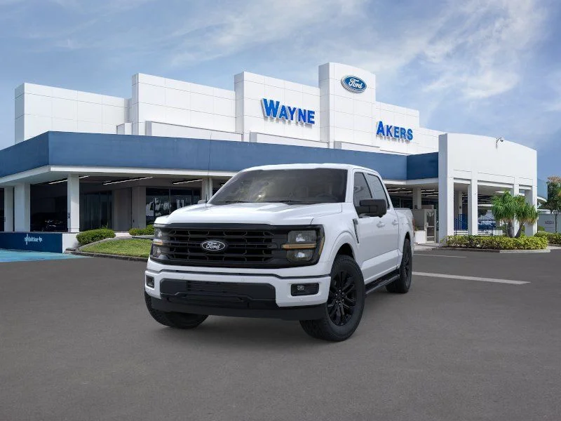 New 2026 White Ford XLT image 2