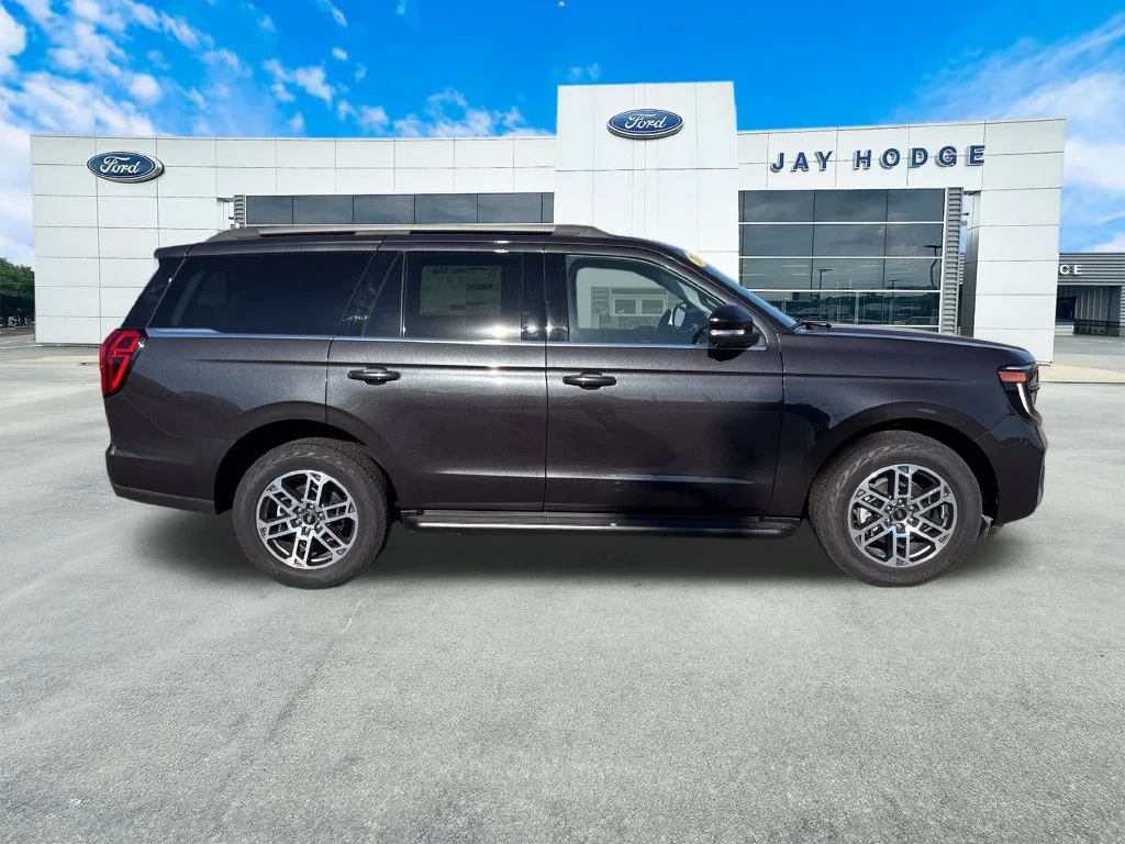 New 2026 Dark Matter Gray Metallic Ford Active image 7