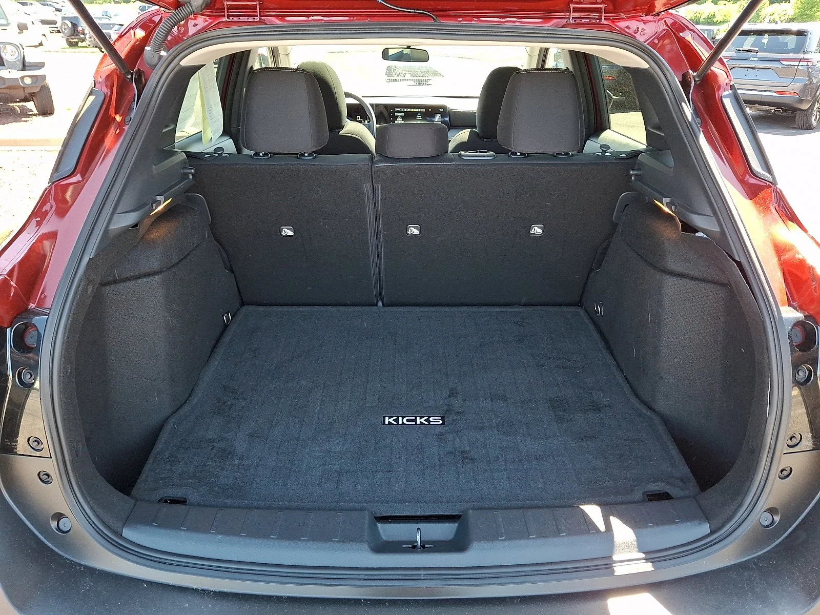 Used 2025 Scarlet Ember Tintcoat Nissan SV image 29
