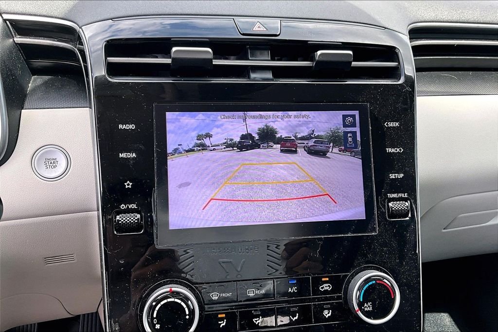 Used 2022 Silver Hyundai SEL image 13