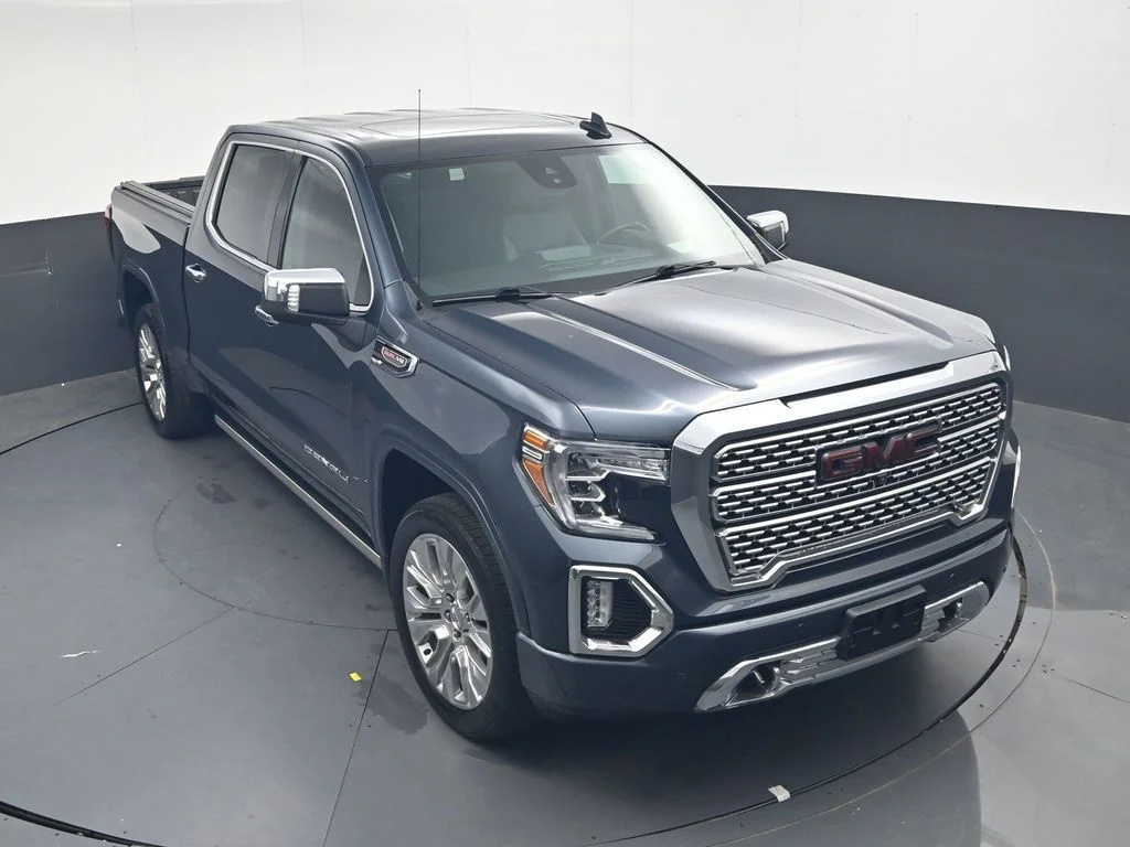Used 2022 Blue GMC Denali image 26