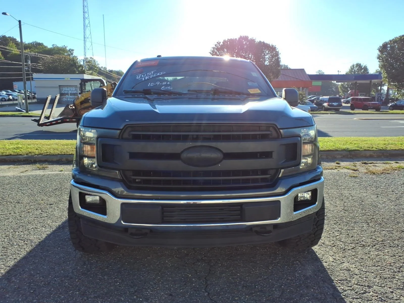 Used 2018 Magnetic Metallic Ford XLT image 2