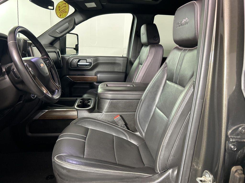 Used 2022 Greenstone Metallic Chevrolet High Country image 13