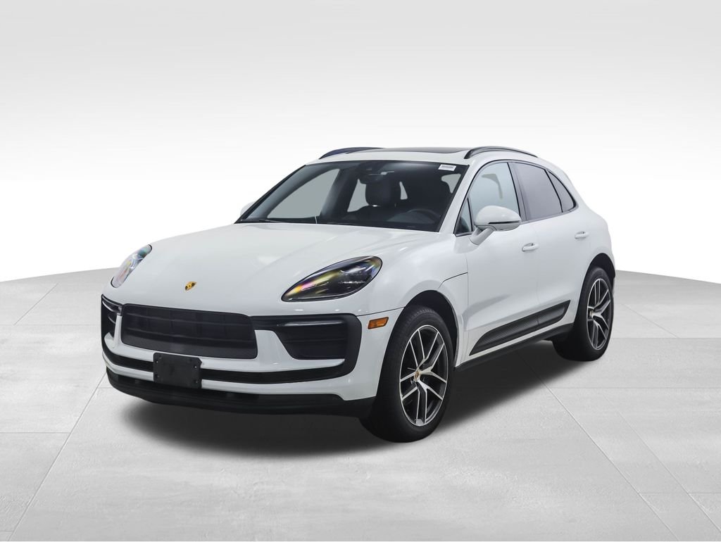 2022 Porsche Macan Base