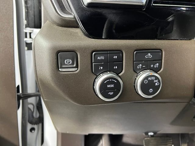 Used 2024 White GMC SLE image 16