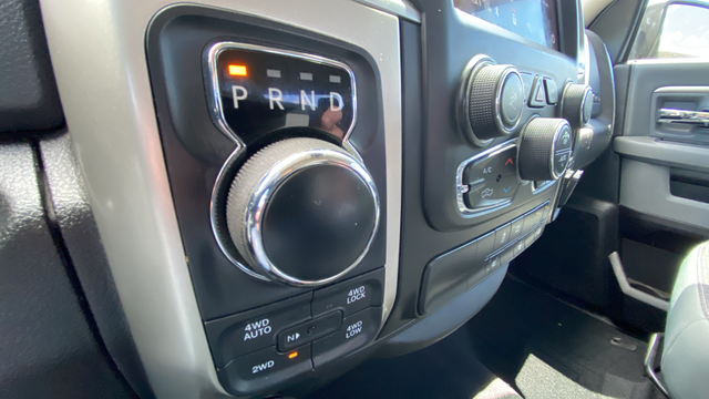 Used 2019 Bright White Clearcoat Ram Big Horn image 17