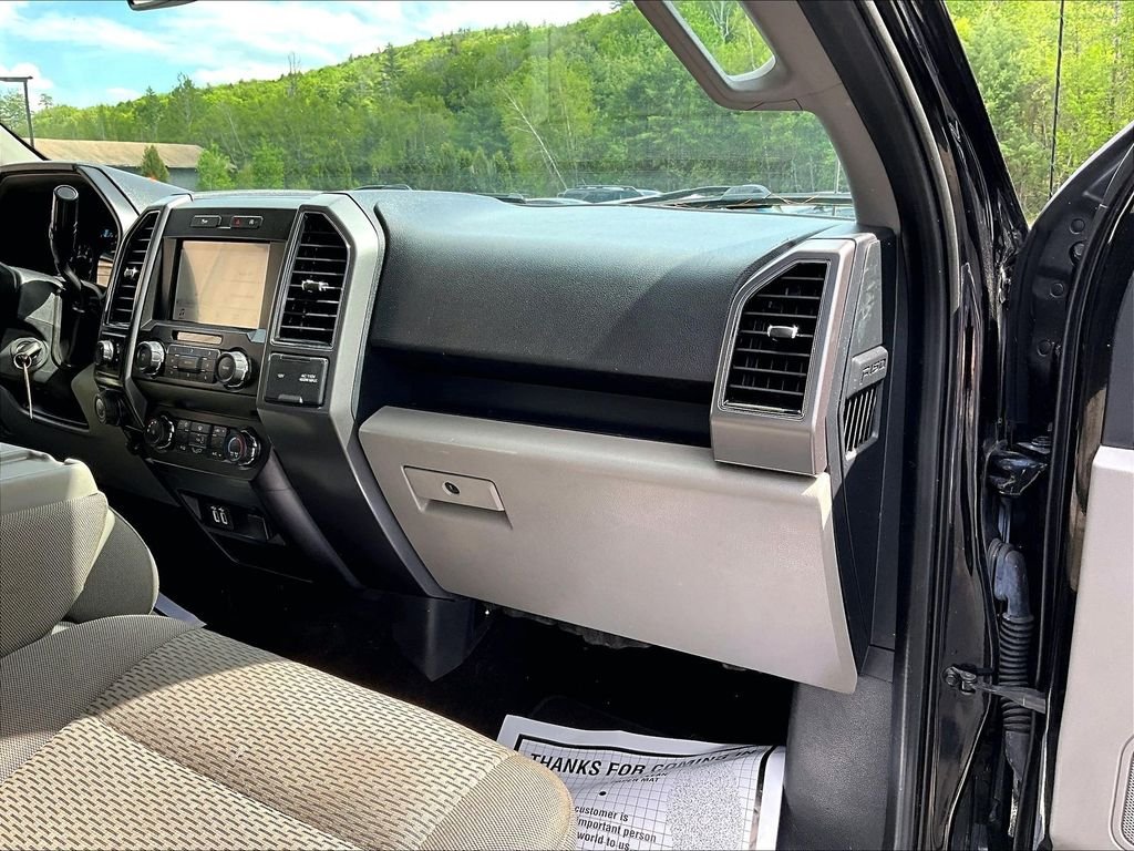 Used 2019 Black Metallic Ford XLT image 13