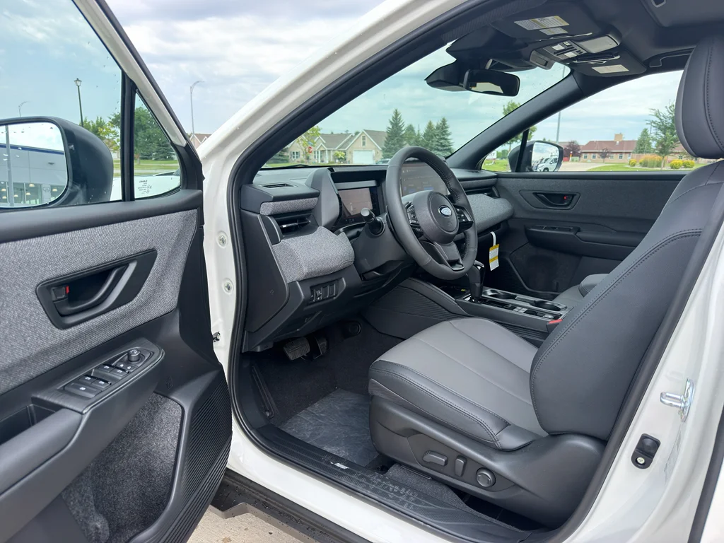 New 2026 CRYSTAL WHITE PEARL Subaru Premium image 11