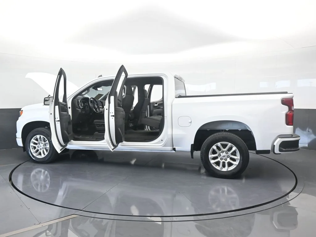 Used 2023 Summit White Chevrolet RST image 73