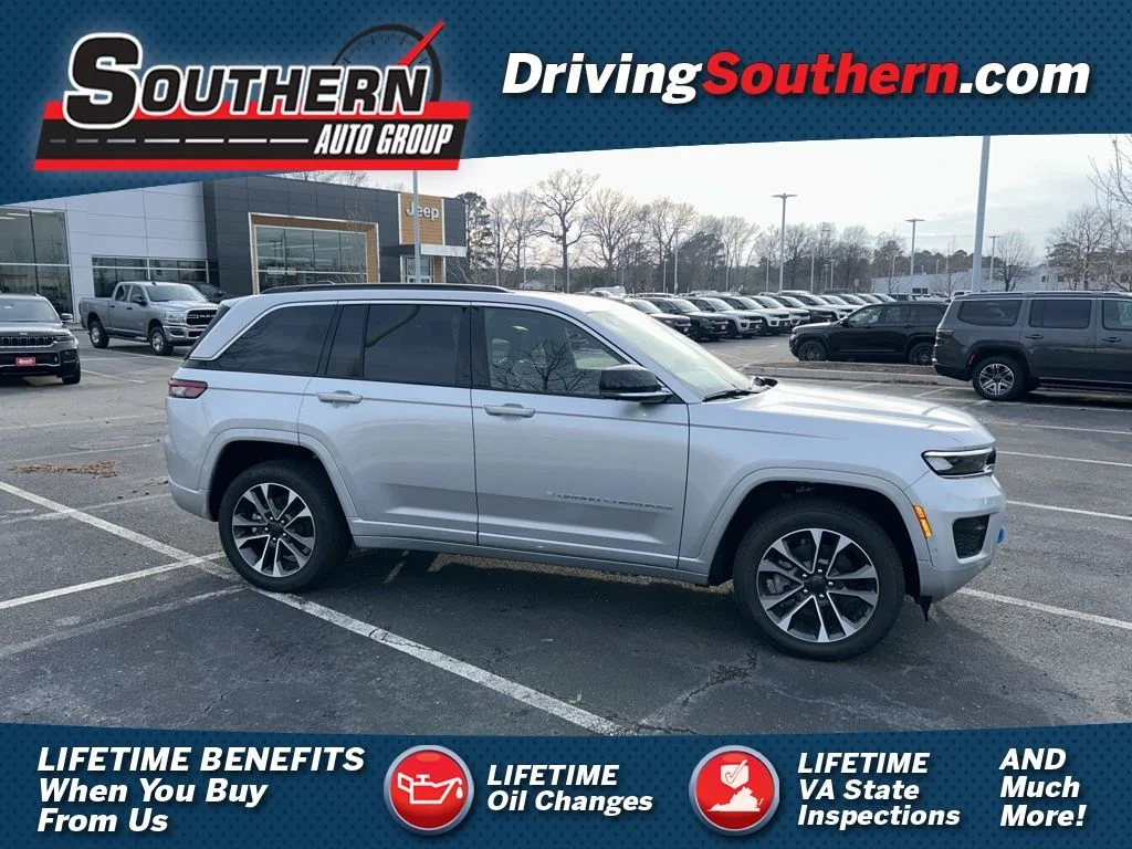 New 2024 Silver Zynith Exterior Paint Jeep Overland 4xe image 1