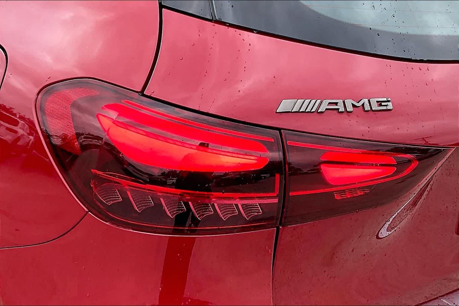 New 2026 MANUFAKTUR Patagonia Red Metallic Mercedes-Benz AMG® GLA 35 4MATIC® SUV image 5