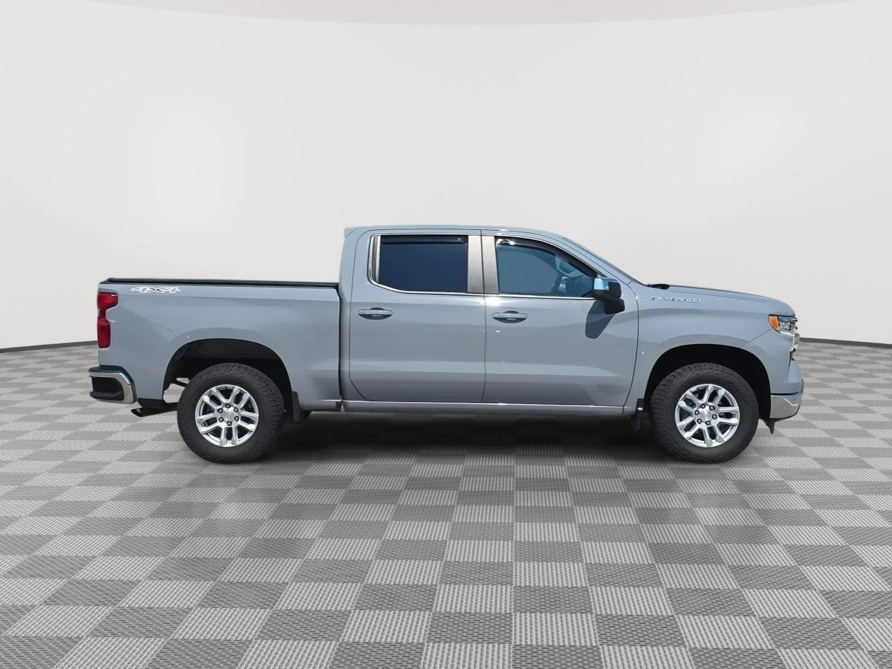 Used 2024 Slate Gray Metallic Chevrolet LT image 5