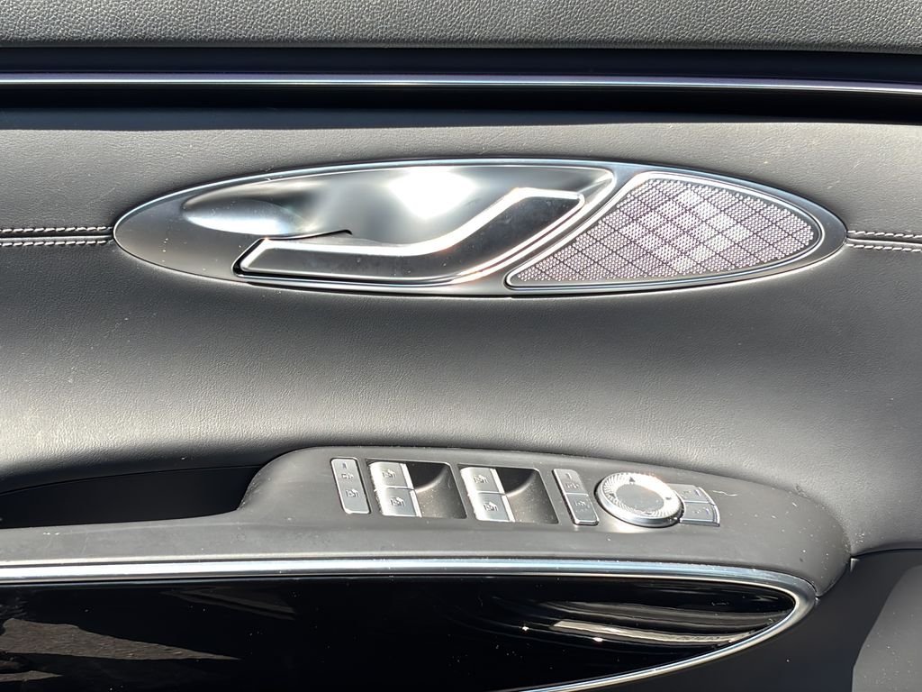 2026 GENESIS GV70 - Photo 12