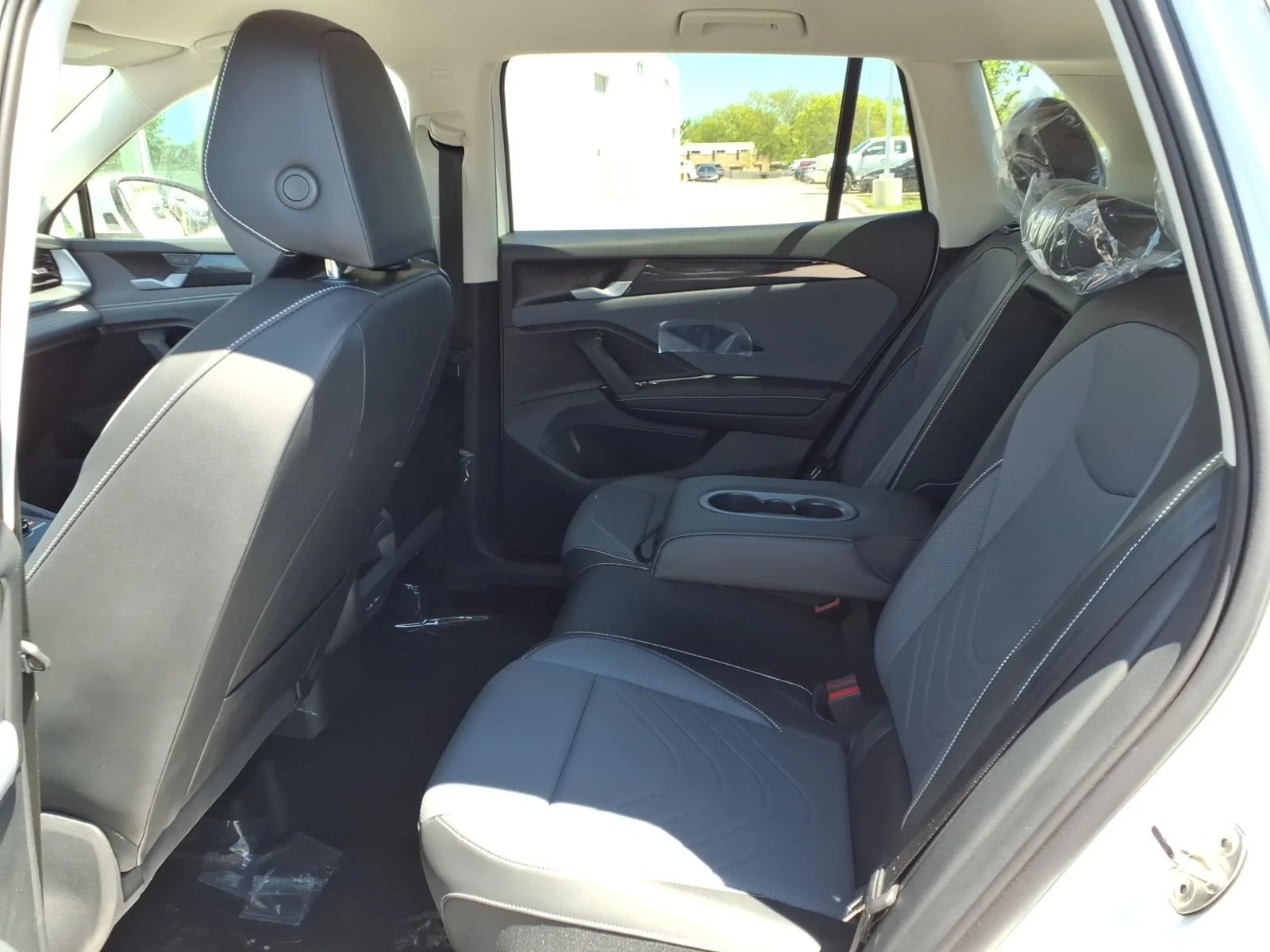 New 2026 Pure White Volkswagen SE 4MOTION image 21