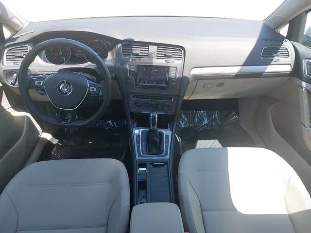 Used 2015 White Volkswagen SEL Premium image 9