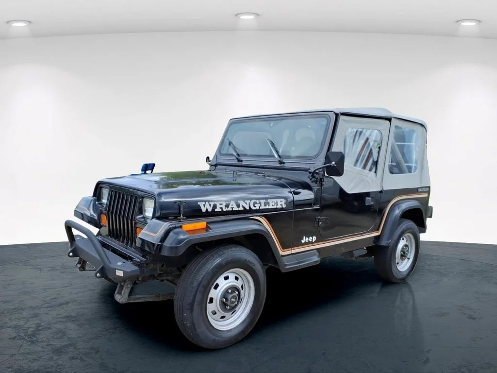 Used 1990 Black Jeep Base image 2