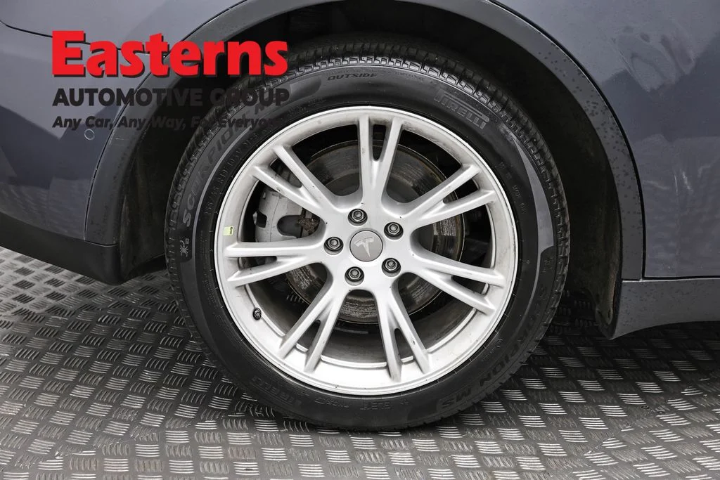 Used 2022 Gray Tesla Long Range image 24