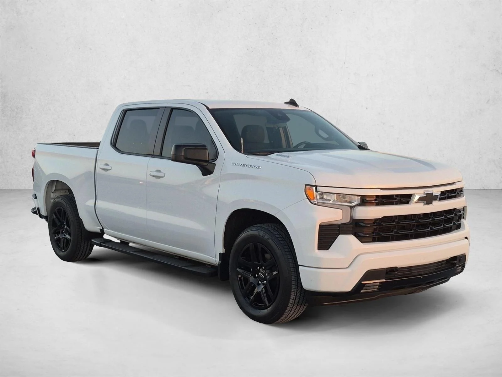 Used 2023 Summit White Chevrolet RST image 3