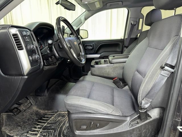 Used 2015 TUNGSTEN METALLIC Chevrolet LT image 17
