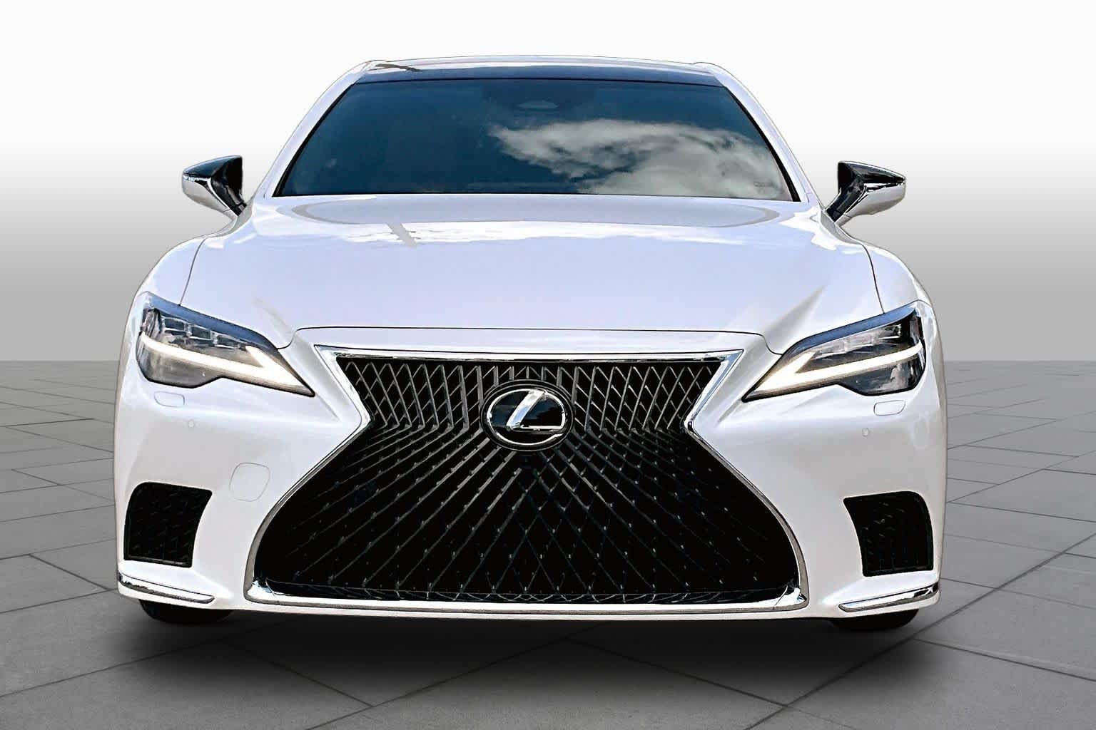 Used 2024 Eminent White Pearl Lexus  image 4