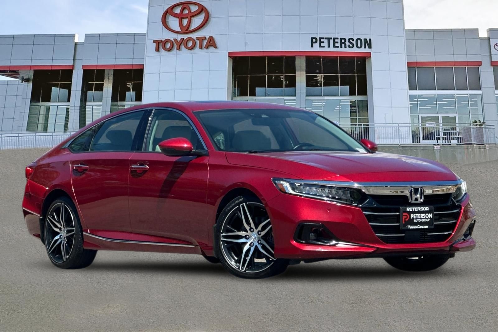 Used 2021  Honda Touring 2.0T image 2