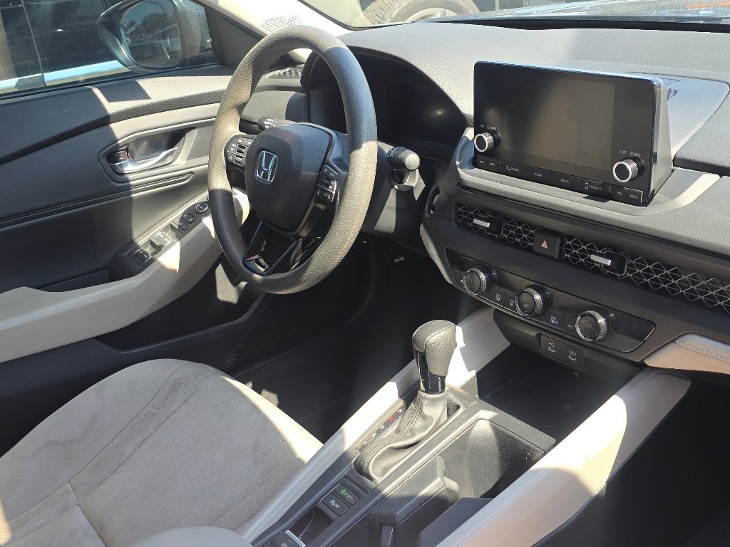 Used 2023 Gray Honda EX image 6