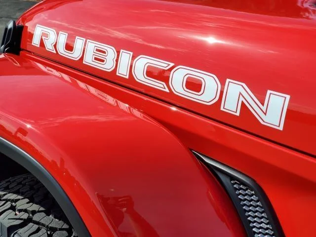 New 2026 Firecracker Red Clear-Coat Exterior Paint Jeep Rubicon image 28