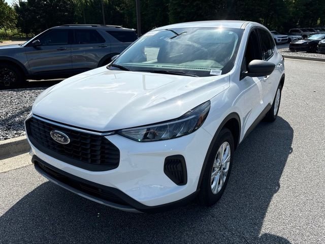 Used 2025 White Ford Active image 4