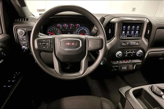 Used 2024 Onyx Black GMC Pro image 6