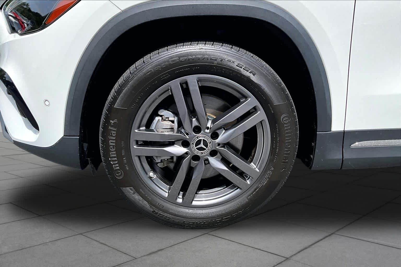 Used 2024 Polar White Mercedes-Benz GLA 250 image 11