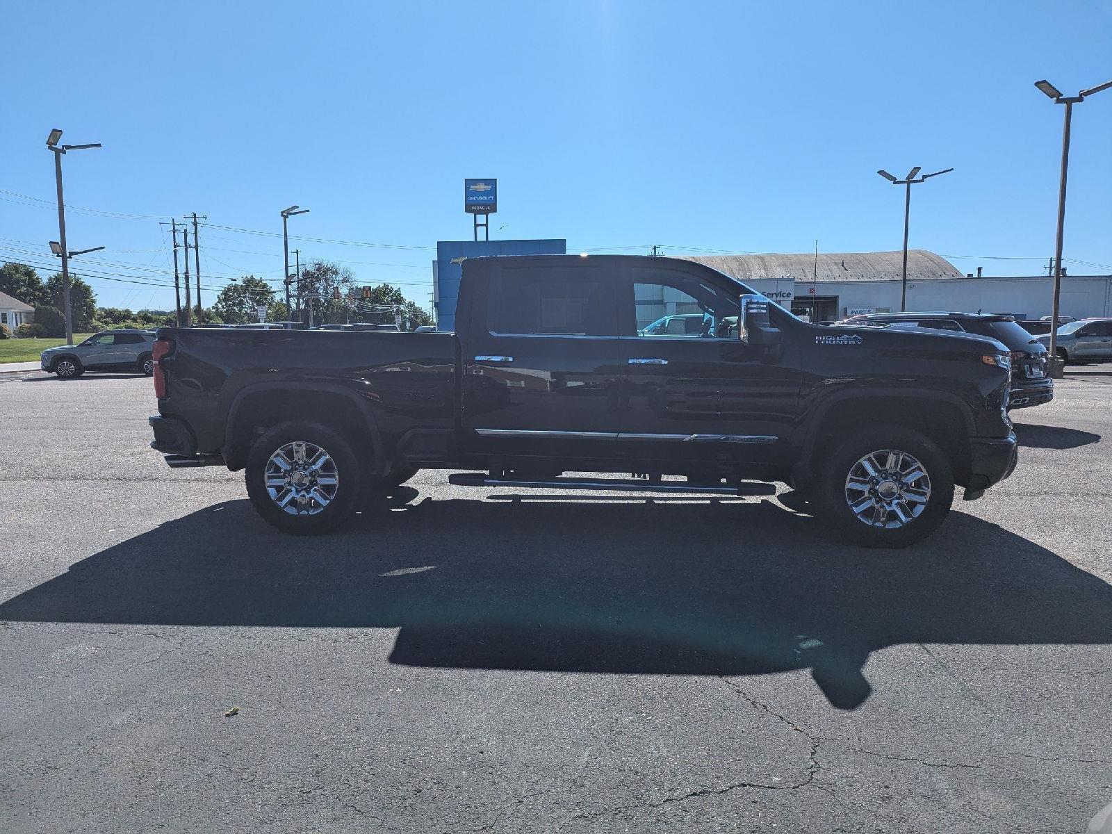 Used 2024 Black Chevrolet High Country image 9