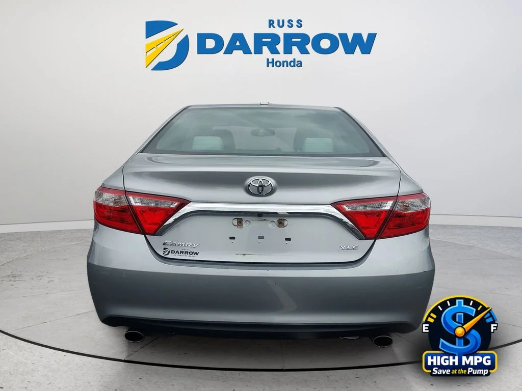 Used 2017 Silver Toyota XLE image 4