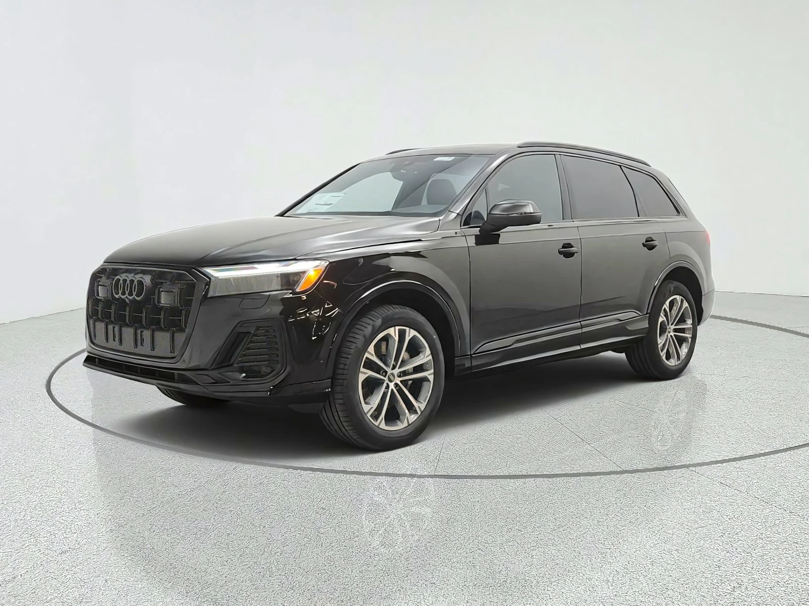 <span style='font-size: 28px; color:#111'>New 2026 Q7 SUV</span>