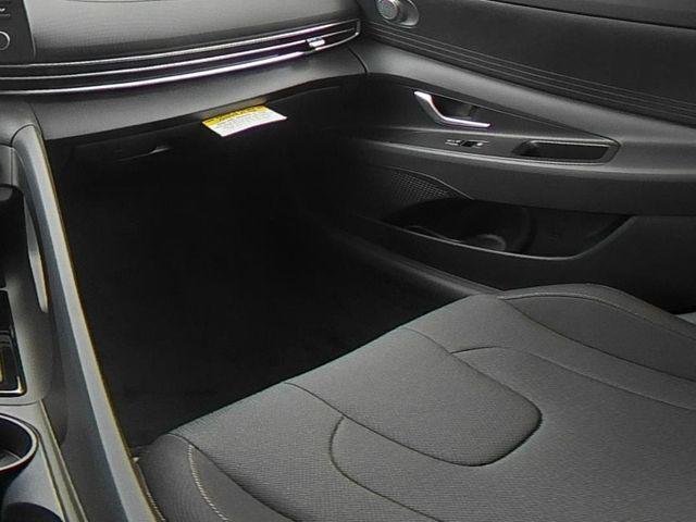 New 2026 Black Hyundai SE image 38