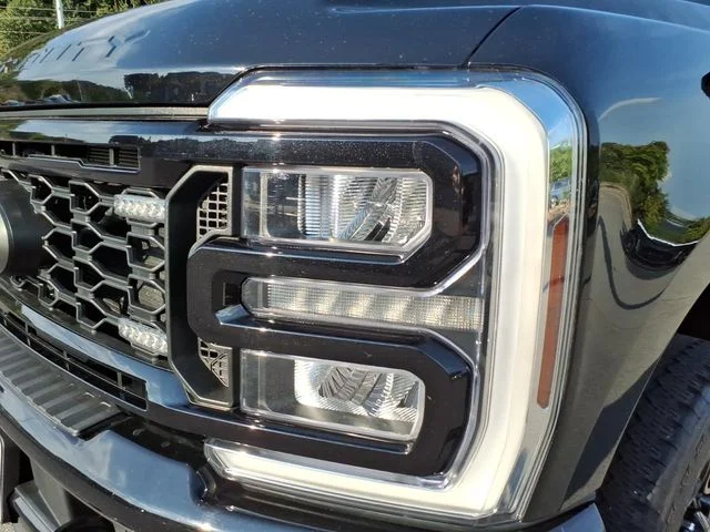 Used 2025 Black Ford Lariat image 3