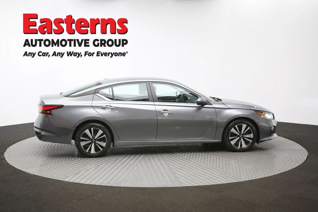 Used 2022 Gray Nissan 2.5 SV image 41
