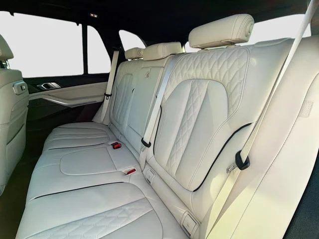 New 2026 Alpine White BMW xDrive50e image 21