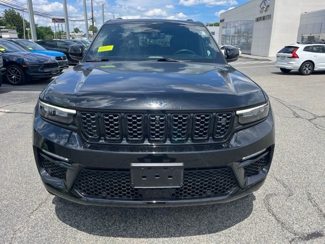 Used 2023 Diamond Black Jeep Summit Reserve 4xe image 8