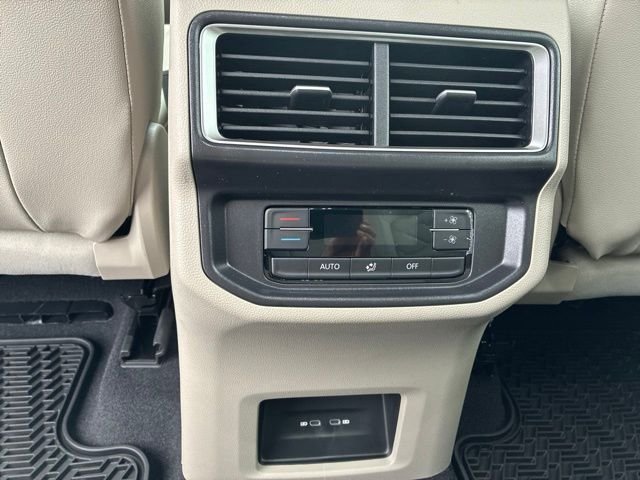New 2026 Deep Black Volkswagen 2.0T SE image 6