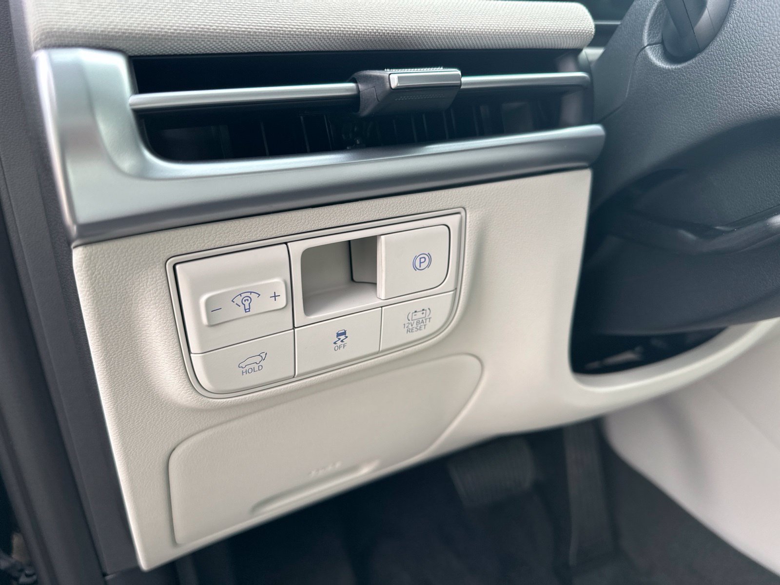 New 2026 Gray Hyundai Limited image 12