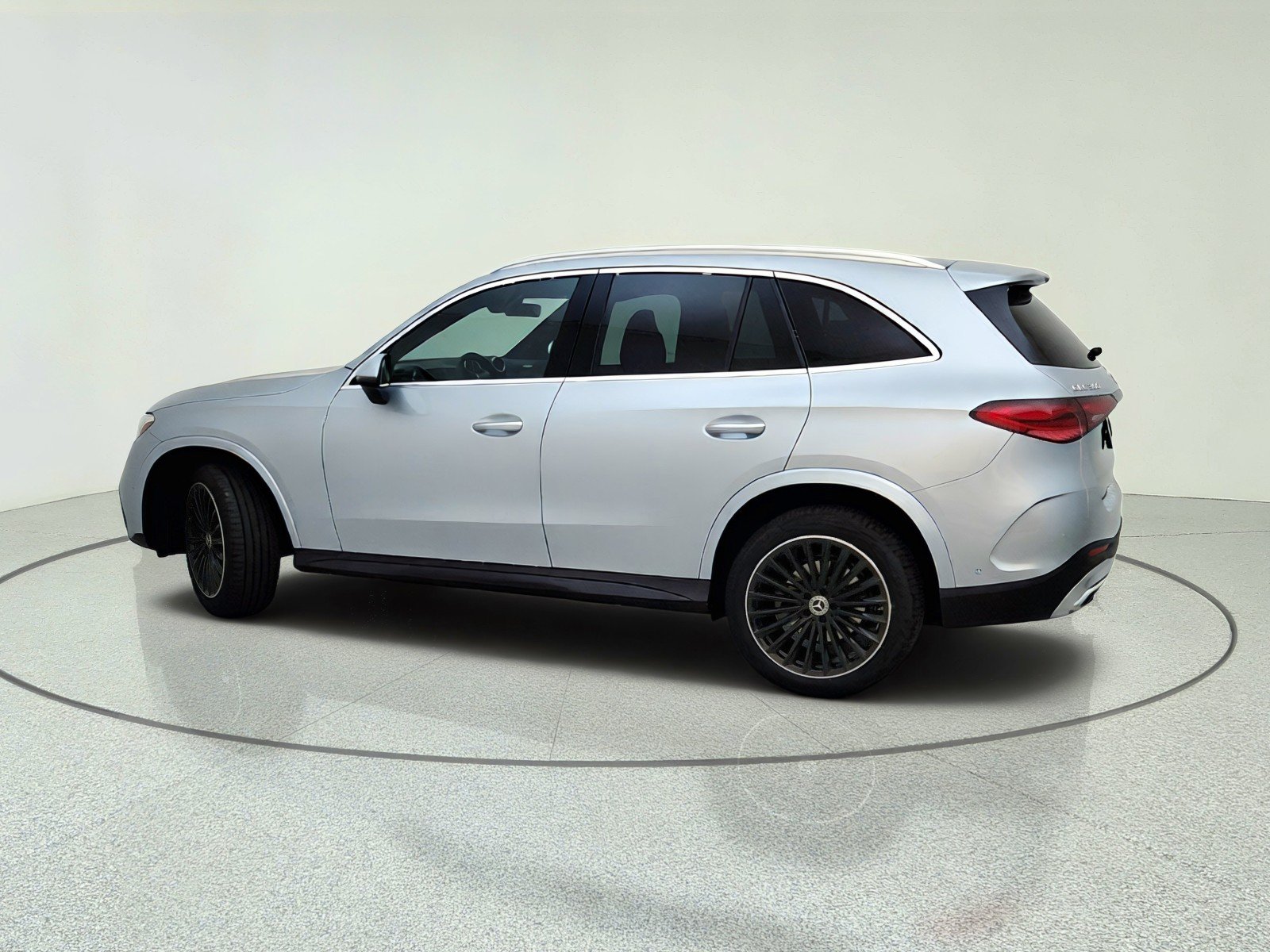 2026 Mercedes-Benz GLC Base - Photo 13