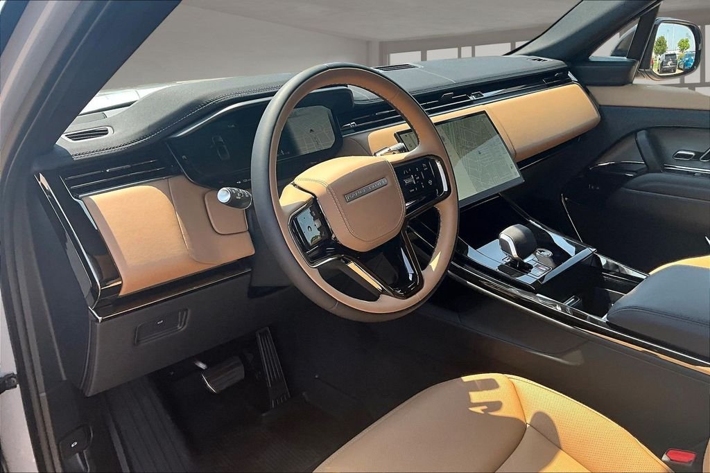 New 2026 Borasco Grey Metallic Land Rover Dynamic SE image 6